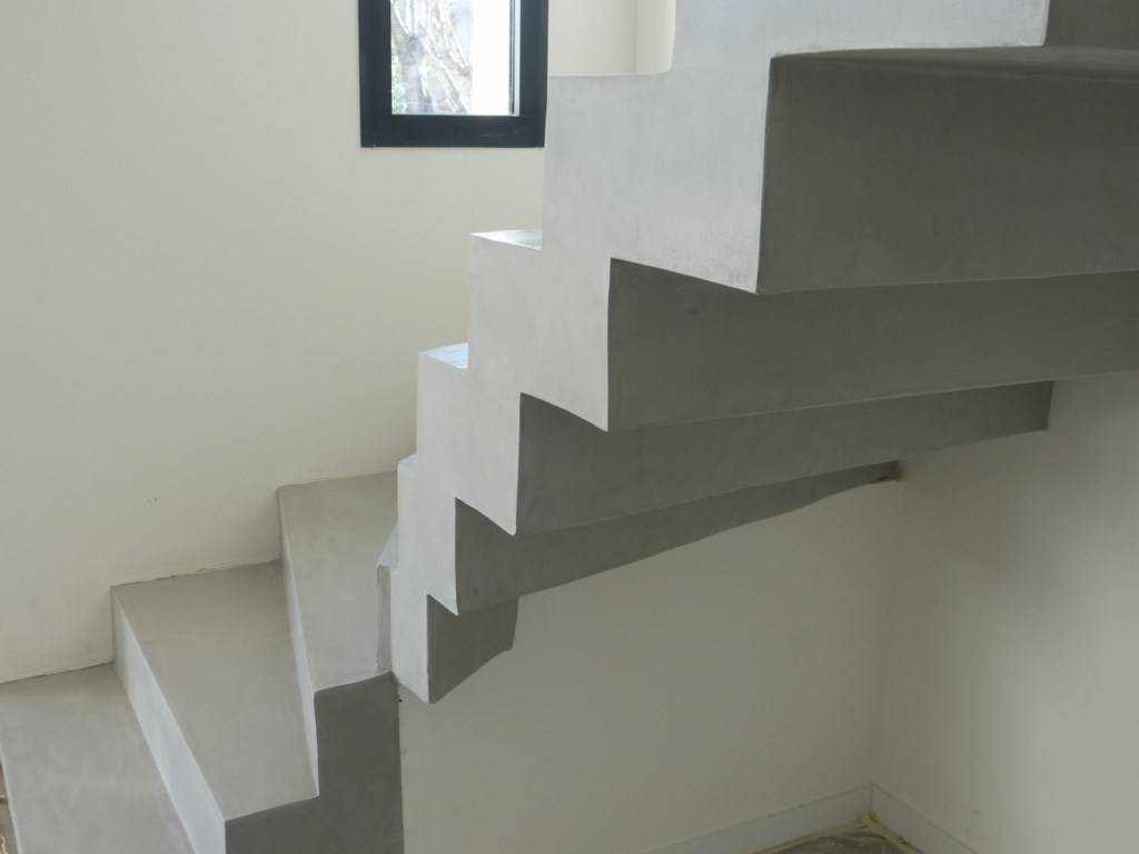 Création d'escalier en béton Brest