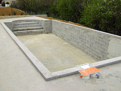 Création piscine béton à Quimper